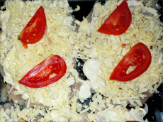 Курица под майонезом и сыром